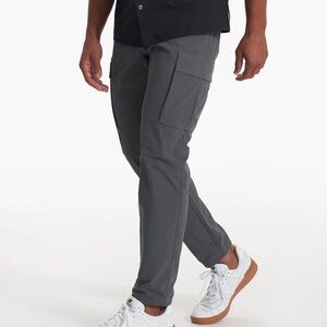 Vuori Size 33 Meta Cargo Pant in Shale Charcoal Gray